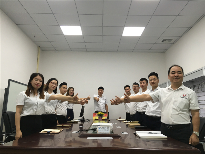 貝朗鋼絲自動成型機著裝、工作的要求是什么？