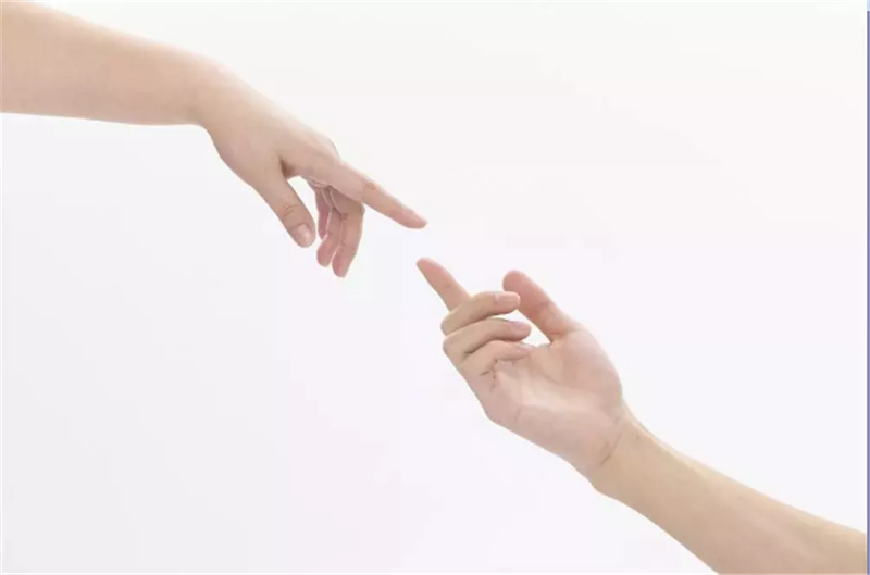 手腳干燥、脫皮，不能全怪天氣，可能是這些原因